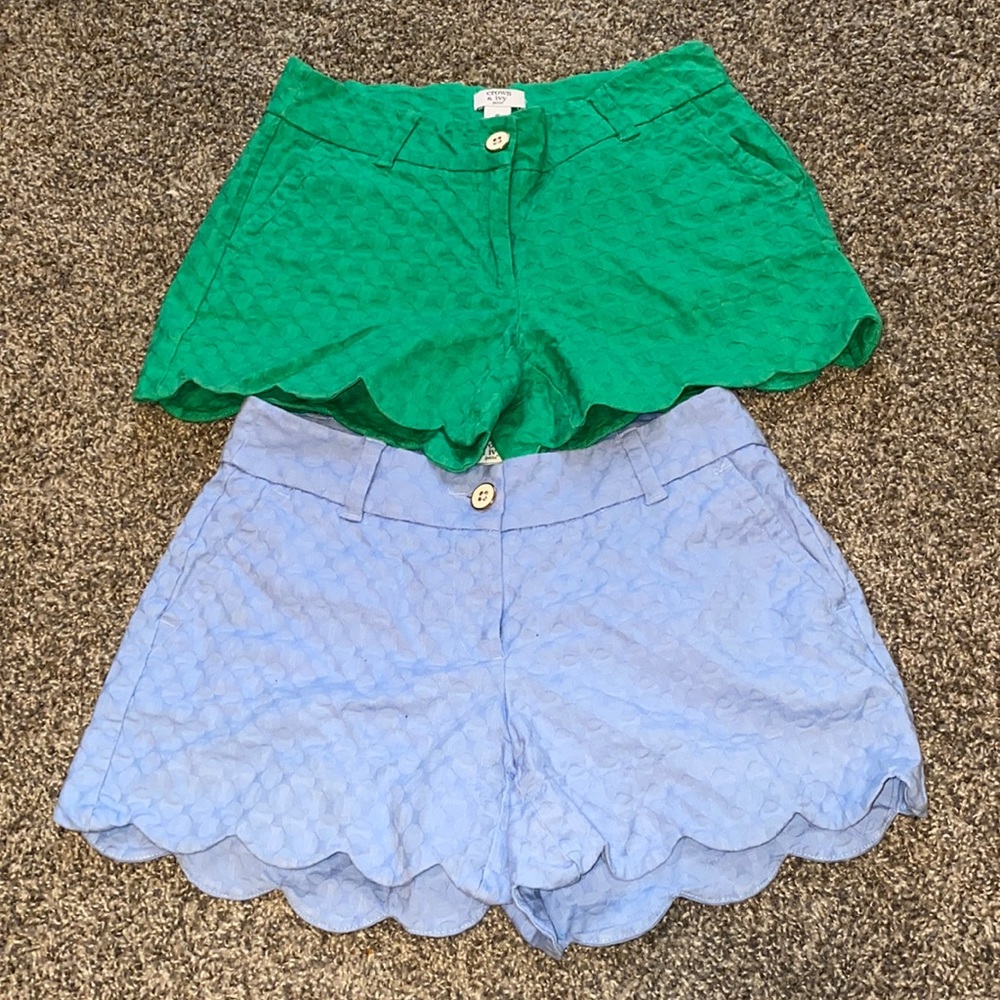 Womens scalloped blue and green shorts